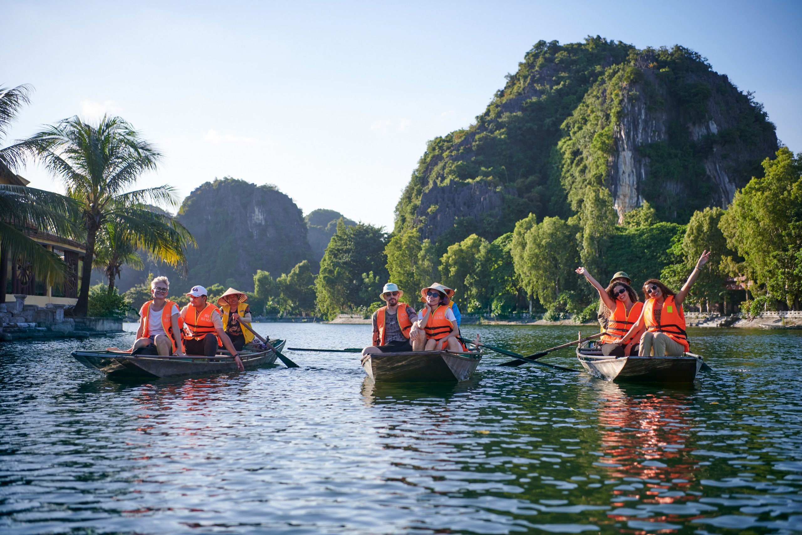 Ninh Binh - Hoa Lu - Trang An 1 Day trip 1