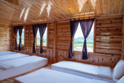 Sapa 2 Days 1 Night by bus stay 1 night in Homestay in Ta Van Village